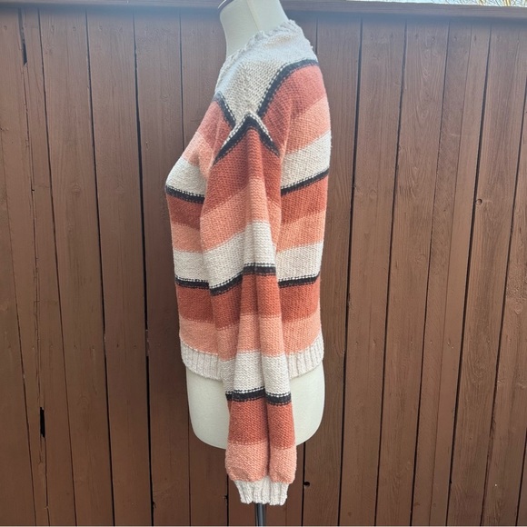 Billabong | Size Large Striped Crop Sweater - Picture 9 of 14